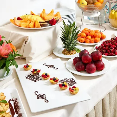 Ascot Отель Риччоне