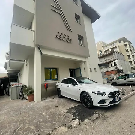 Ascot Риччоне